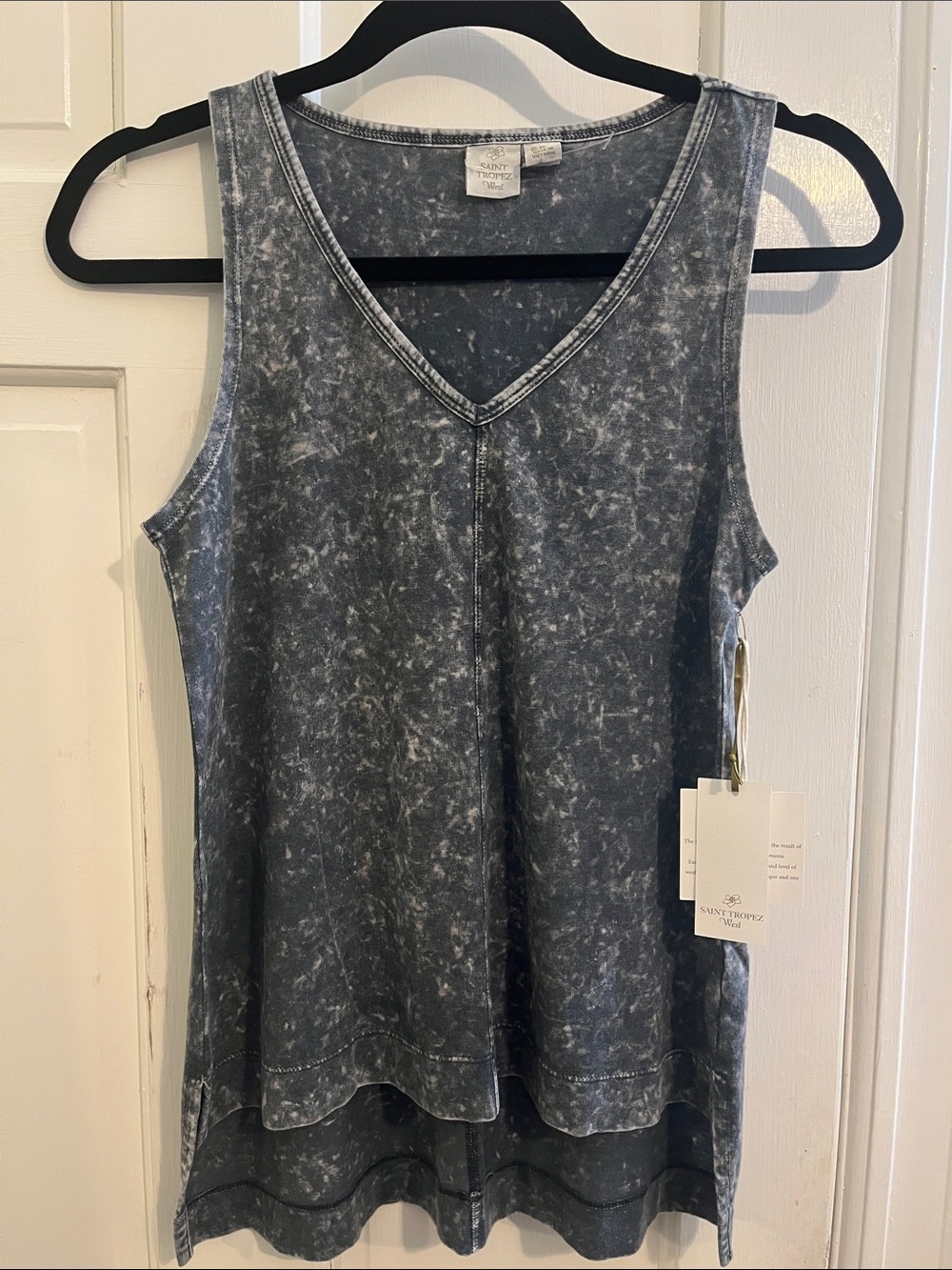 NWT Saint Tropez West Charcoal Gray Mineral-Wash V-Neck High Low Tank